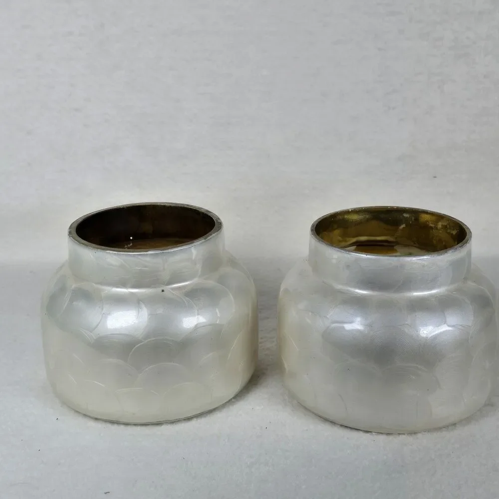 Anthropologie Capri Blue Volcano Candle Iridescent White Gold Medium 4.5 x 3.5
